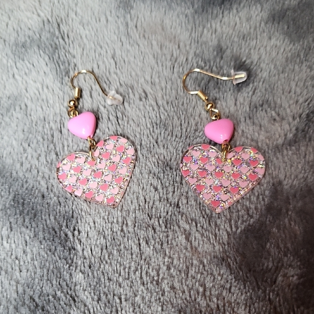 🩷 3/$15 Pink Heart Earrings with Gold Accents NWOT